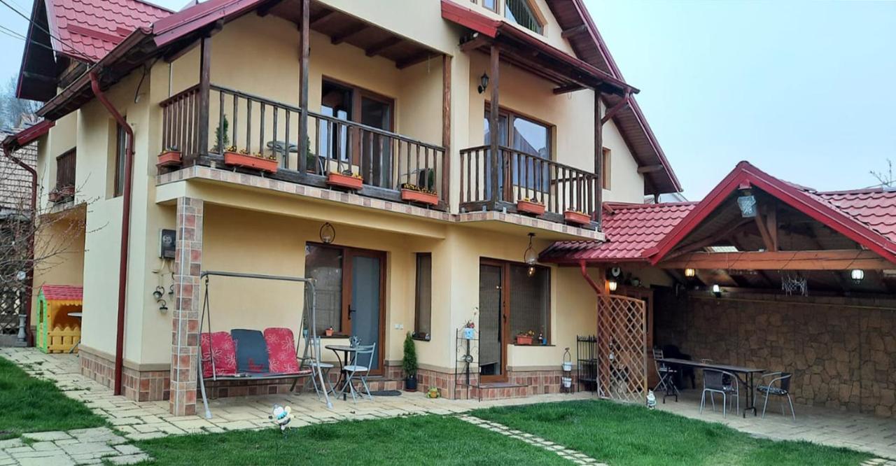 Bella Daria Hotel Cîmpulung Exterior foto